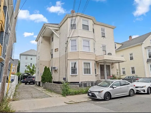 125 Cowden St, Central Falls, RI 02863