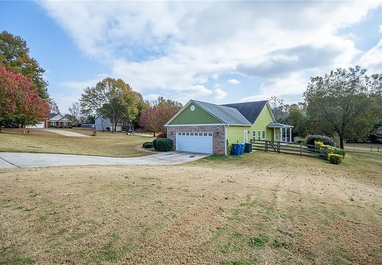300 McKendree Ct — Photo 38