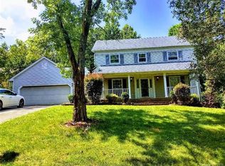 512 Mary Charlotte Dr, Charlotte, NC 28262