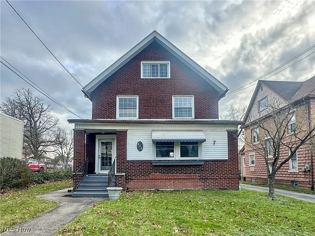839 Robbins Ave photo 1