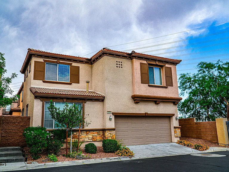 2334 Malaga Peak St — Photo 77