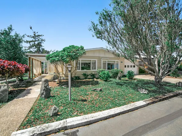 3437 NE Benton St, Newport, OR 97365