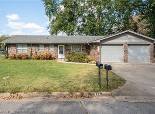 314 Roberts Loop, Roland, OK 74954