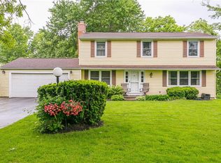 95 Wheatstone Cir, Fairport, NY 14450