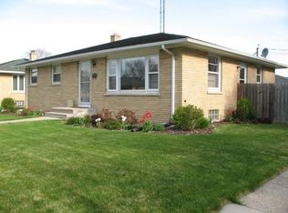 1902 24th St, Kenosha, WI 53140