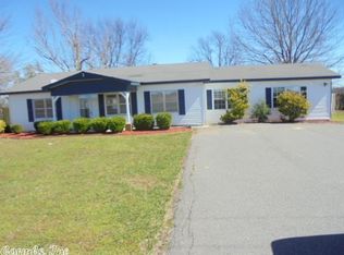 715 Celia Rd, Pine Bluff, AR 71601