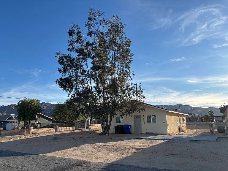 72585 Larrea Ave — Photo 8