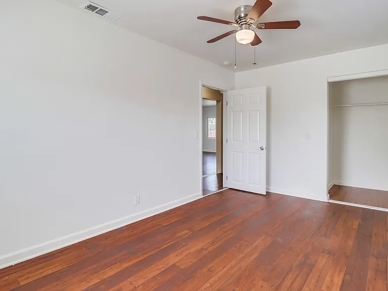 843 Georgia St — Photo 8