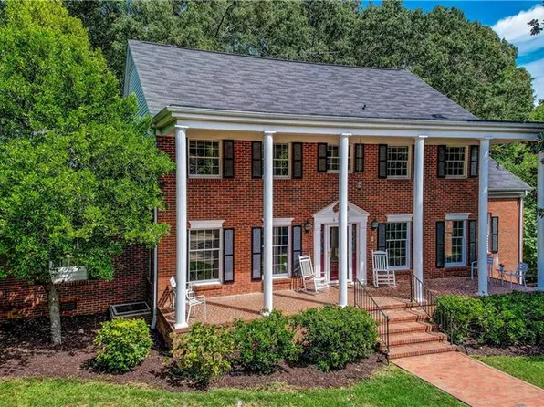 4915 Edinborough Rd, Greensboro, NC 27406