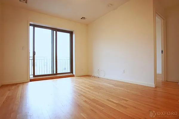 Rented by Oxford Property Group | media 32