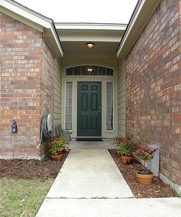 2nd image of 1719 Twisted Oak Dr