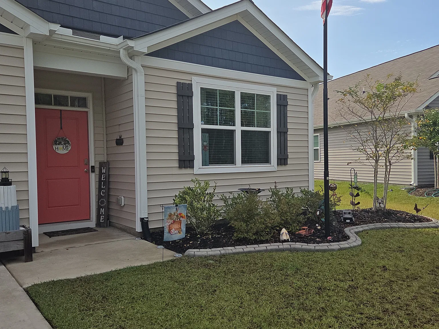 4 bed, 1774 sqft, $2,400 — Photo 1