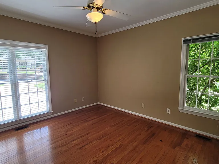 5005 Johns Creek Ct — Photo 10