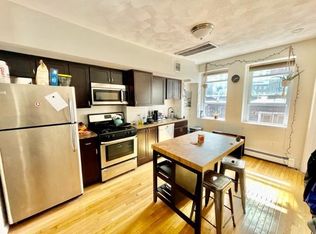 170 Endicott St #404FF, Boston, MA 02113