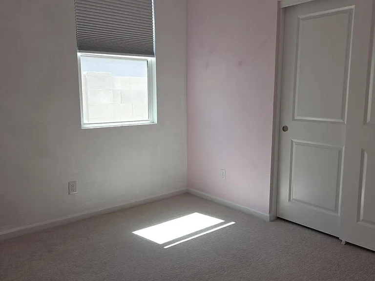 17353 W Patrick Ln — Photo 12