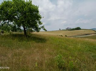 73 Windy Sails Ln, Sharps Chapel, TN 37866