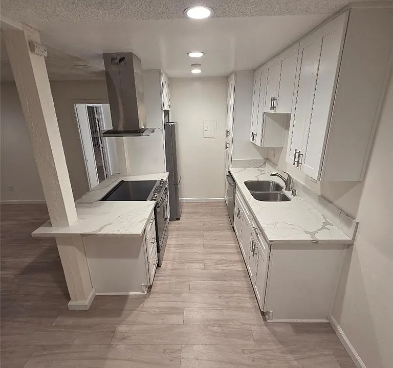 1040 W Macarthur Blvd #41