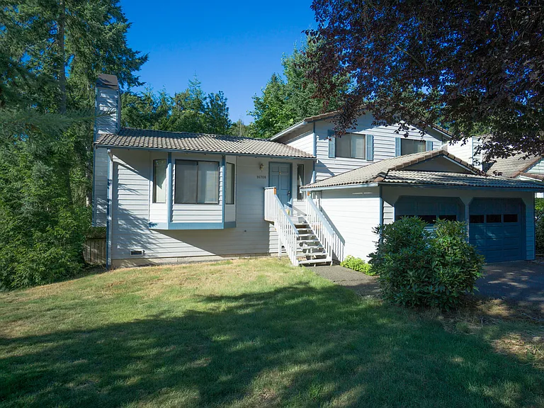 16708 SE 40th Pl — Photo 2