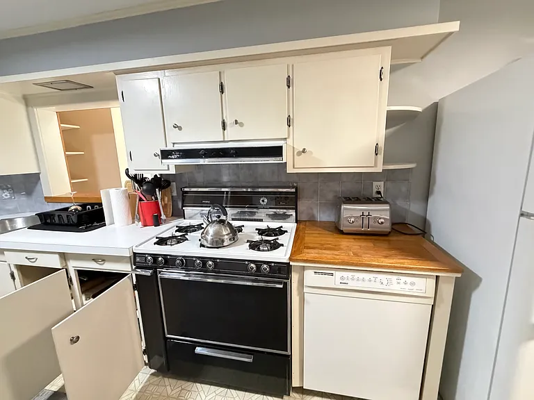 63 Fletcher St #2 — Photo 37