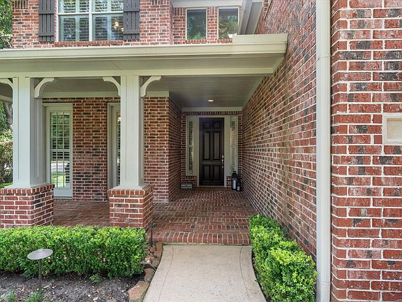 4th image of 46 Goldwood Pl