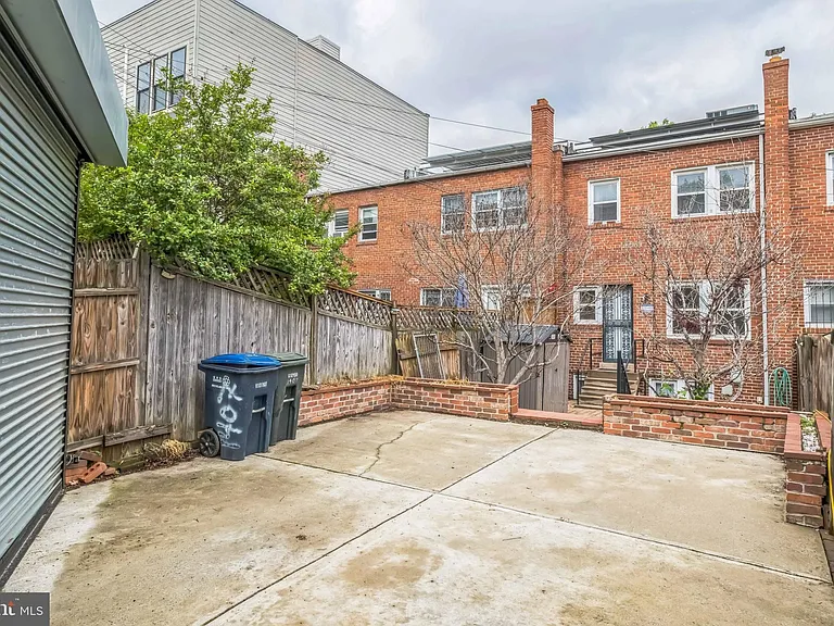 1407 K St SE — Photo 27
