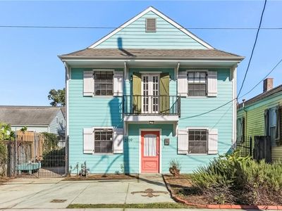 2919 Laurel St, New Orleans, LA, 70115