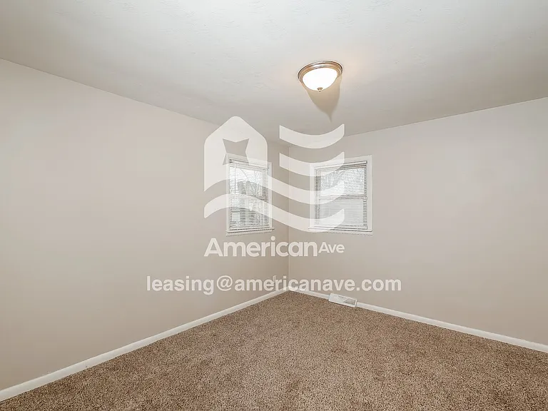496521_011_wm_-_bedroom_13524887.jpg