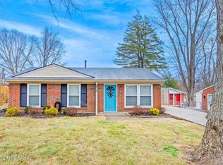 2717 Tregaron Ave, Jeffersontown, KY 40299