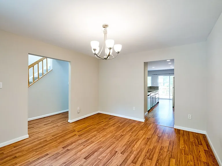 16 Casino Ct — Photo 5