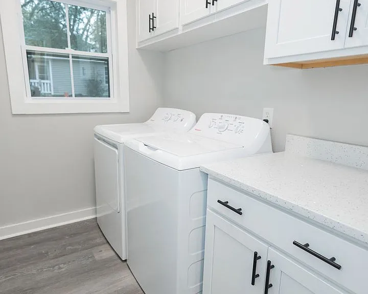 824 W Broad St — Photo 6