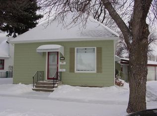 516 2nd Ave NW, East Grand Forks, MN 56721