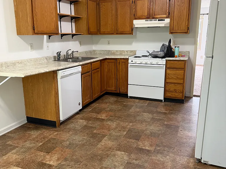 1313 S Hickory Grove Ln #1313 — Photo 4