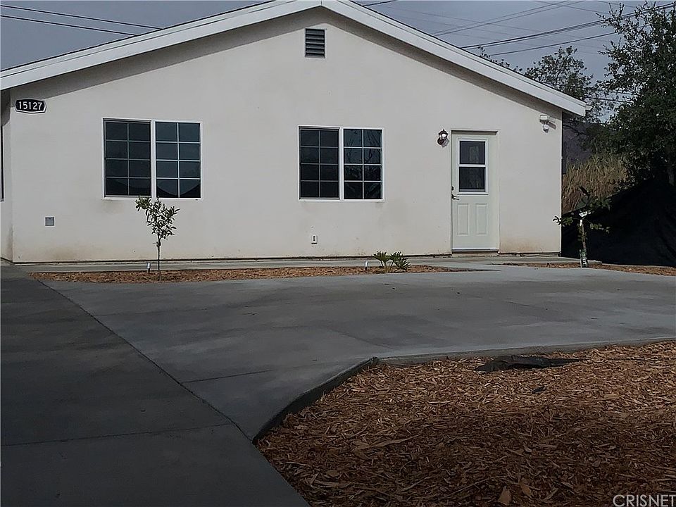 1st image of 15127 Oro Grande St