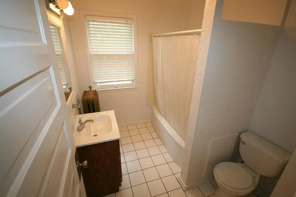 Building Photo - 1835 Dayton Ave #1835
