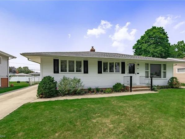 1268 Golden Gate Blvd, Mayfield Heights, OH 44124