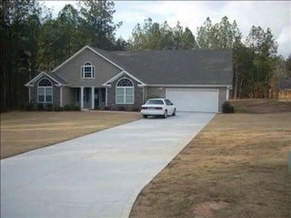 1105 Caroline Ct, Loganville, GA 30052
