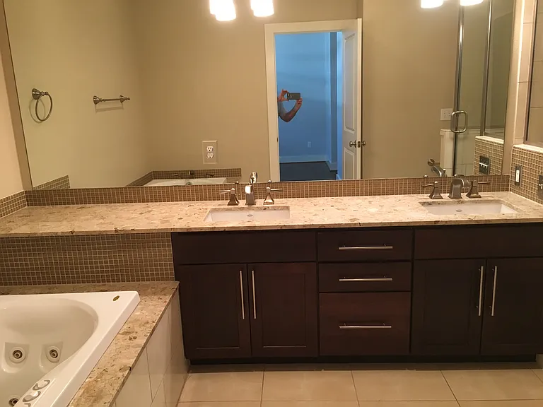 5618 Lindell Ave #9 — Photo 5