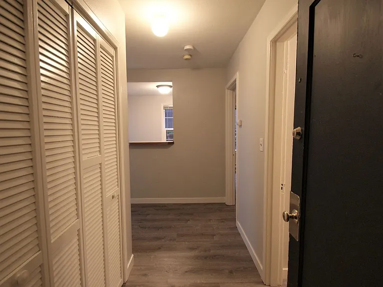 3008 Harvard Ave E — Photo 3