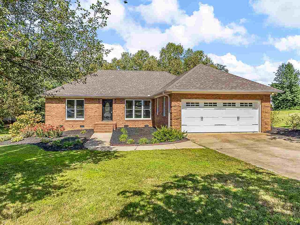 1st image of 154 Bradford Dr