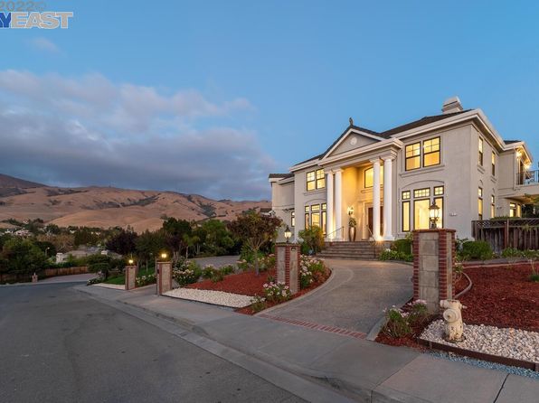 Fremont CA Luxury Homes For Sale - 230 Homes | Zillow