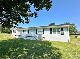 21 Payne Rd, Taylors, SC 29687