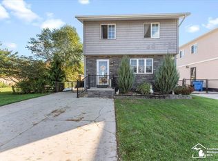 29229 Munro St, Gibraltar, MI 48173