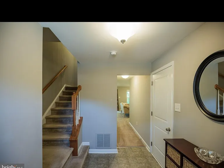 18 Tavern Ln — Photo 12