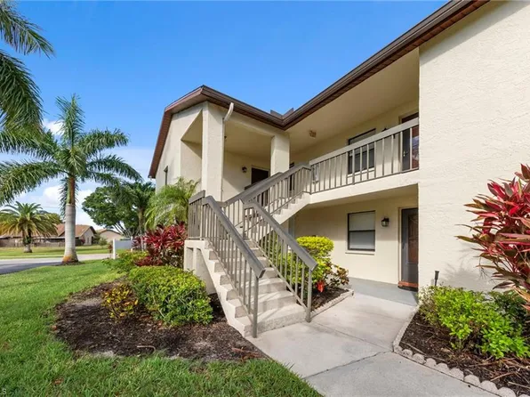 9265 Lake Park DR #201, FORT MYERS, FL 33919