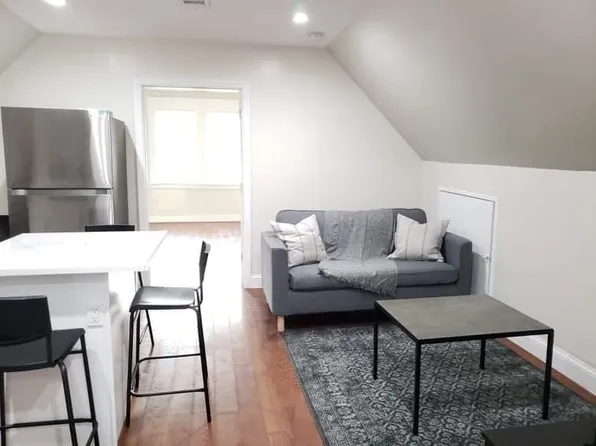 332 Stegman Pkwy #3, Jersey City, NJ 07305
