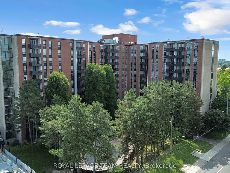 2951 Riverside Dr #306 — Photo 31