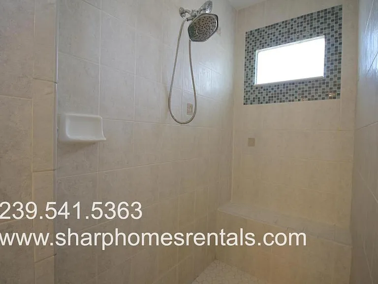 1450 SE 12th Ter — Photo 10