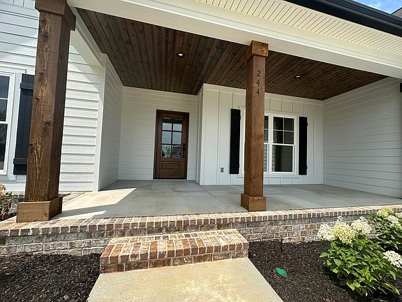 3rd image of 244 Goose Creek Cir