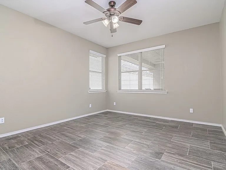 5329 Bella Pl — Photo 16