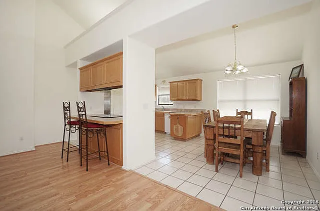 525 River Ranch Dr — Photo 3
